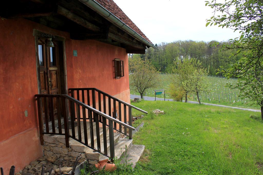 Ferienwohnungen Sonnenberg Ratsch an der Weinstraße Esterno foto